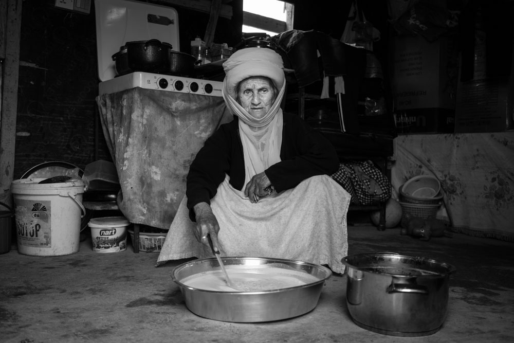  تصوير الكساندر افونسو - نازحون ايزديون لا يملكون شيئا لكنهم يهبون كل شيء 